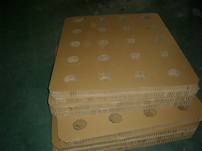 蜂窩紙板新標(biāo)準(zhǔn) 張家港豐源如何以‘抗擊能力強(qiáng)’重塑化纖包裝邊界